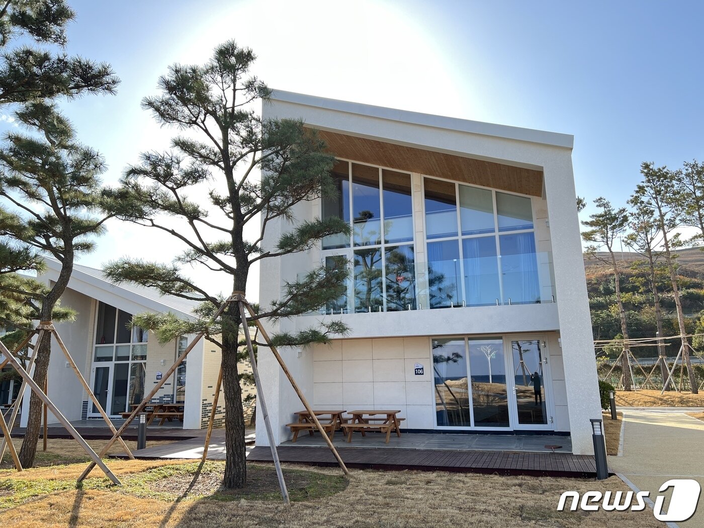 본문 이미지 - 재단장한 동해 망상오토캠핑리조트.(동해시 제공) 2021.11.23/뉴스1