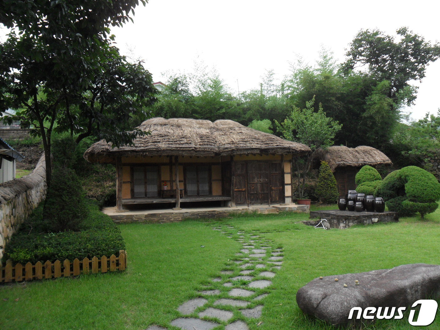본문 이미지 - 전두환 전 대통령 생가 전경(합천군 제공)ⓒ 뉴스1