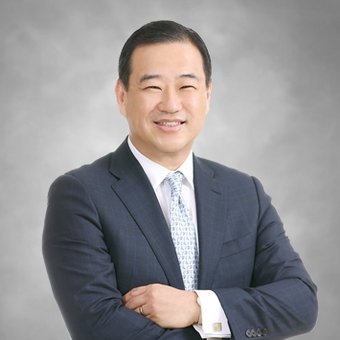 본문 이미지 - 김상현 롯데그룹 유통군 총괄대표 겸 롯데쇼핑 대표이사(부회장).ⓒ 뉴스1
