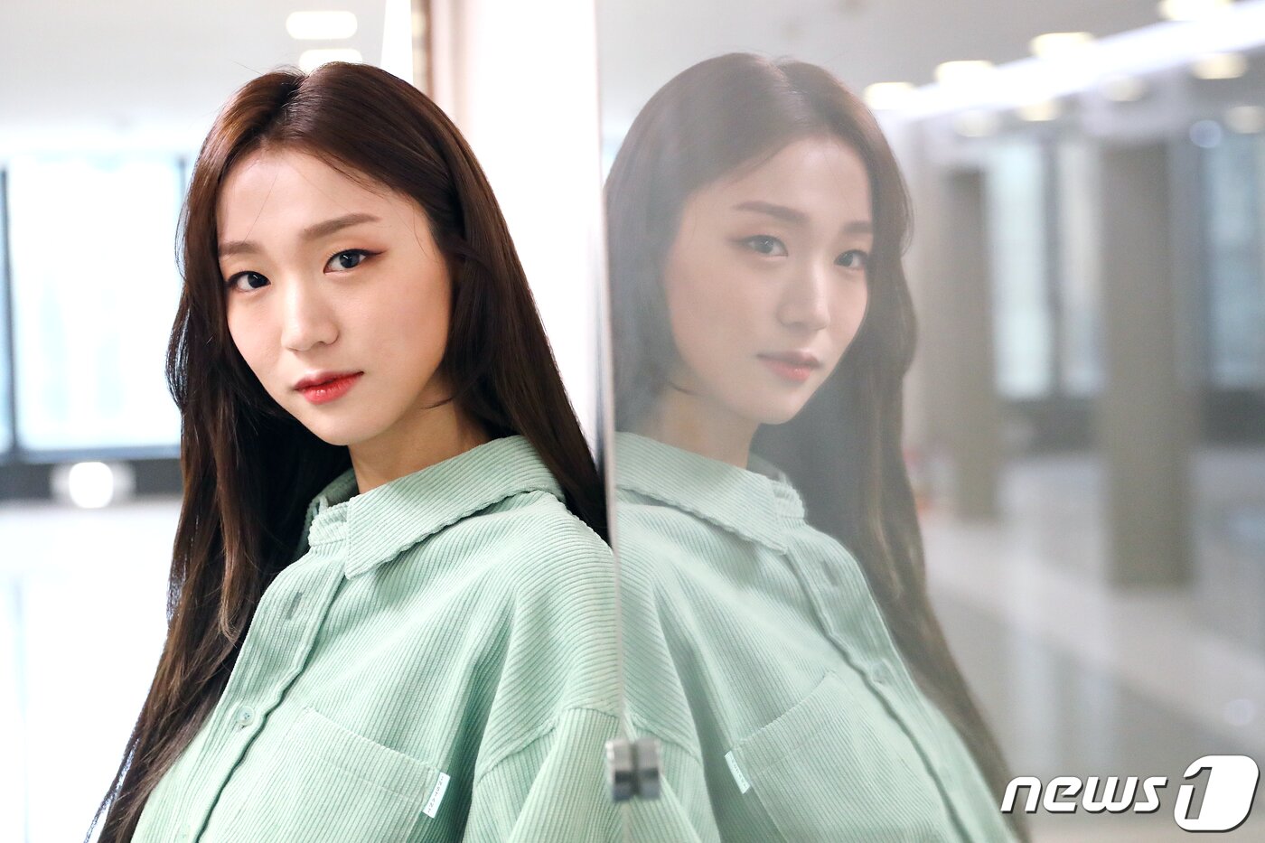 본문 이미지 - 소먀가 3일 서울 종로구 뉴스1 본사에서 인터뷰에 앞서 포즈를 취하고 있다. / 뉴스1 ⓒ News1 임세영 기자