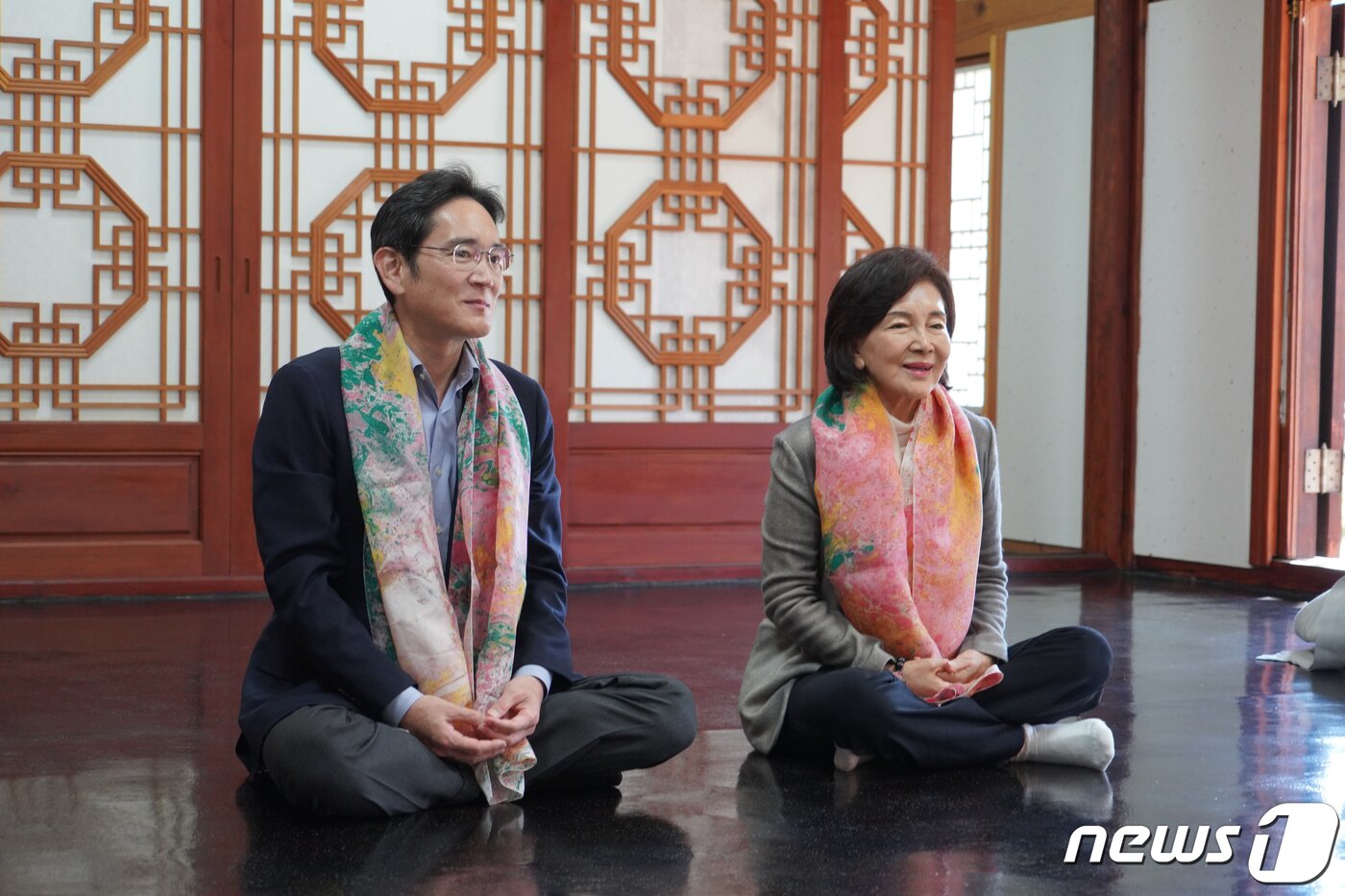 본문 이미지 - 이재용 삼성전자 회장과 모친 홍라희 전 리움미술관 관장(조계종 제공) /뉴스1