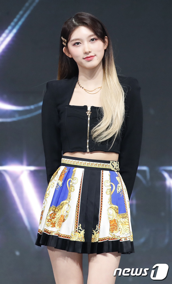 가을, 아이브 맏언니