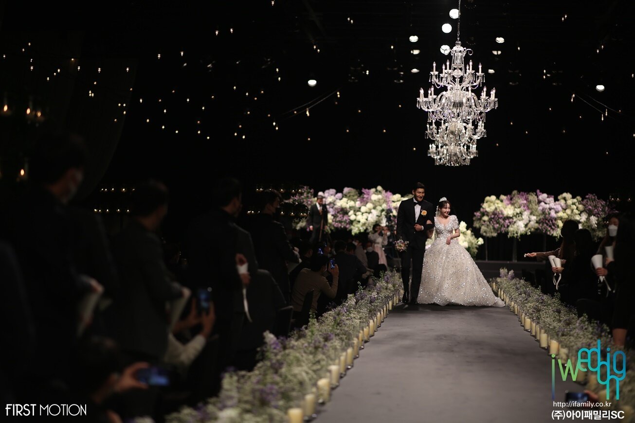 본문 이미지 - 이예림 김영찬 결혼식/아이패밀리SC(아이웨딩) 제공 ⓒ 뉴스1