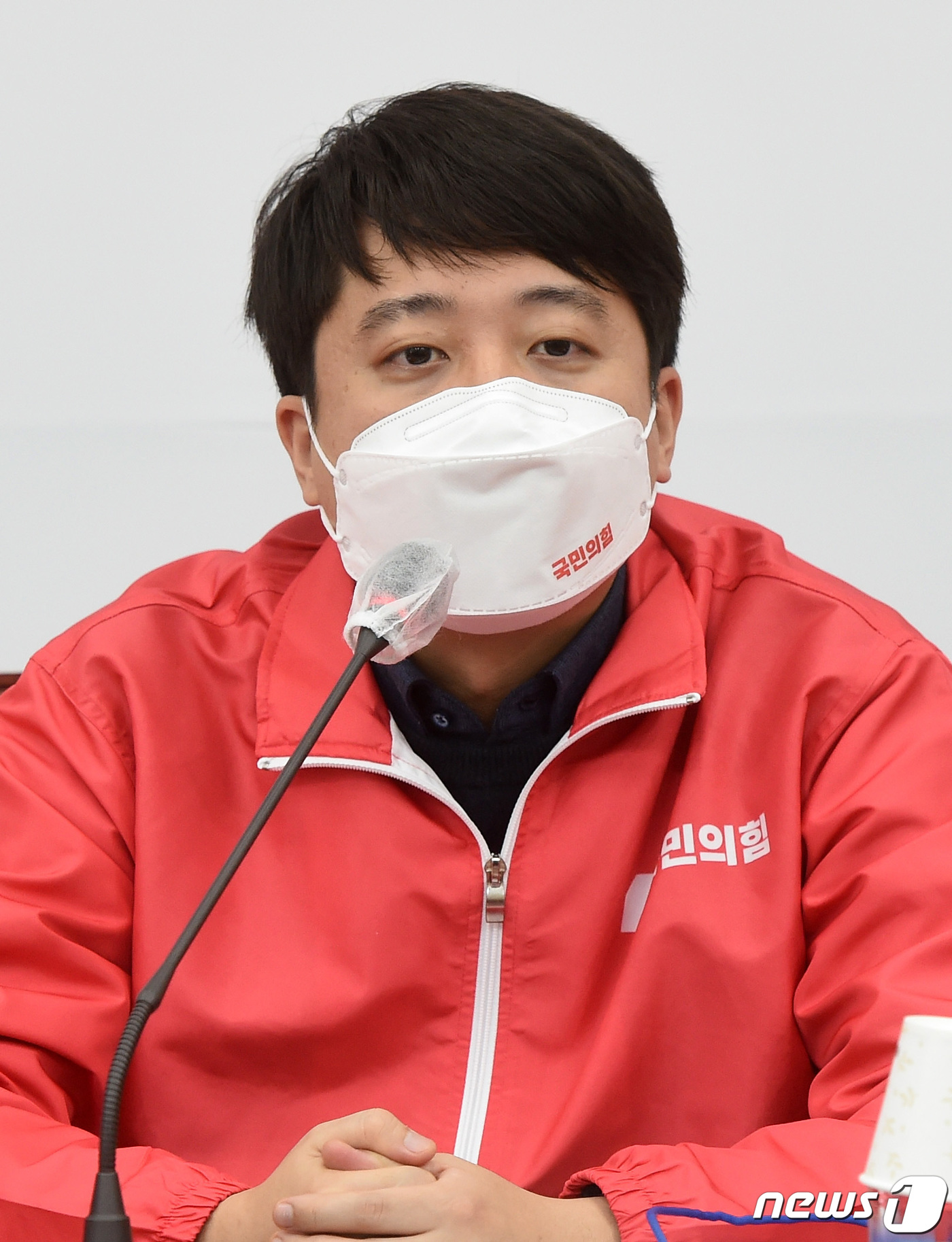 (서울=뉴스1) 구윤성 기자 = 이준석 국민의힘 공동상임선거대책위원장이 20일 오전 국회에서 열린 중앙선거대책위원회의에서 모두발언을 하고 있다. 2021.12.20/뉴스1