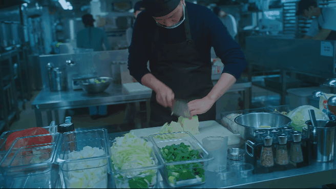 본문 이미지 - 스우파 댄서 립제이 출연한 '든든한 팀 규제혁신' 캠페인 광고 일부ⓒ 뉴스1