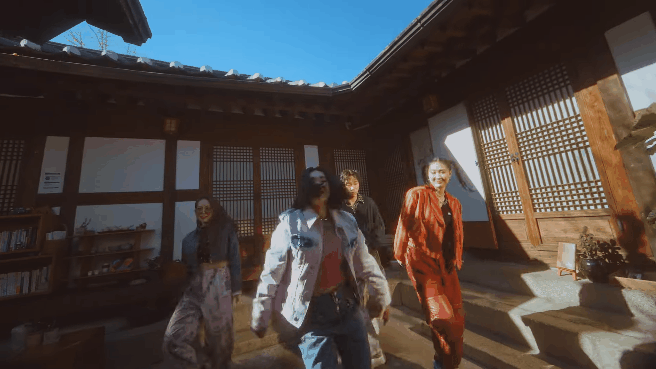 본문 이미지 - 스우파 댄서 립제이 출연한 '든든한 팀 규제혁신' 캠페인 광고 일부ⓒ 뉴스1