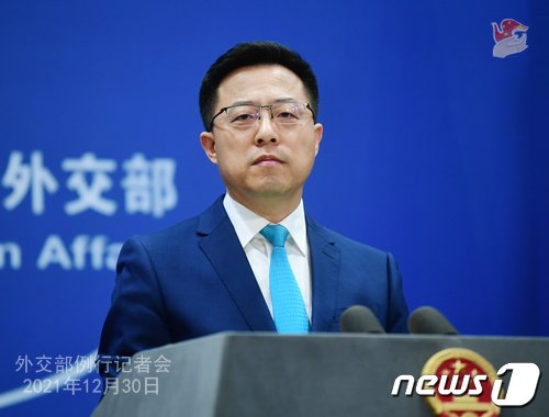 본문 이미지 - 자오리젠 중국 외교부 대변인이 30일 정례 브리핑에서 발언하고 있다. ⓒ News1 강민경 기자