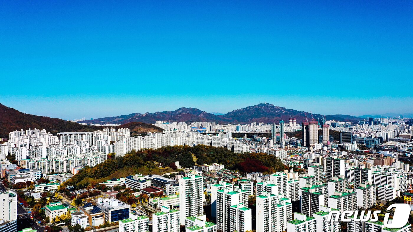 본문 이미지 - 수도권 1기 신도시로 조성된 산본신도시. ⓒ 뉴스1