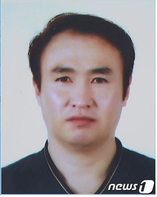 본문 이미지 - 인천경찰청은 2021년 12월 9일 청사에서 열린 신상 정보 공개위원회에서 강도살인 및 사체유기 등의 혐의로 구속된 권재찬의 신상공개를 결정했다. &#40;인천경찰청 제공&#41;2021.12.9/뉴스1 ⓒ News1