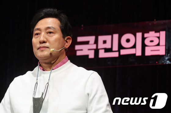 오세훈 “무료 급식에 반대 한 적이 없다… 박영선 말장난”