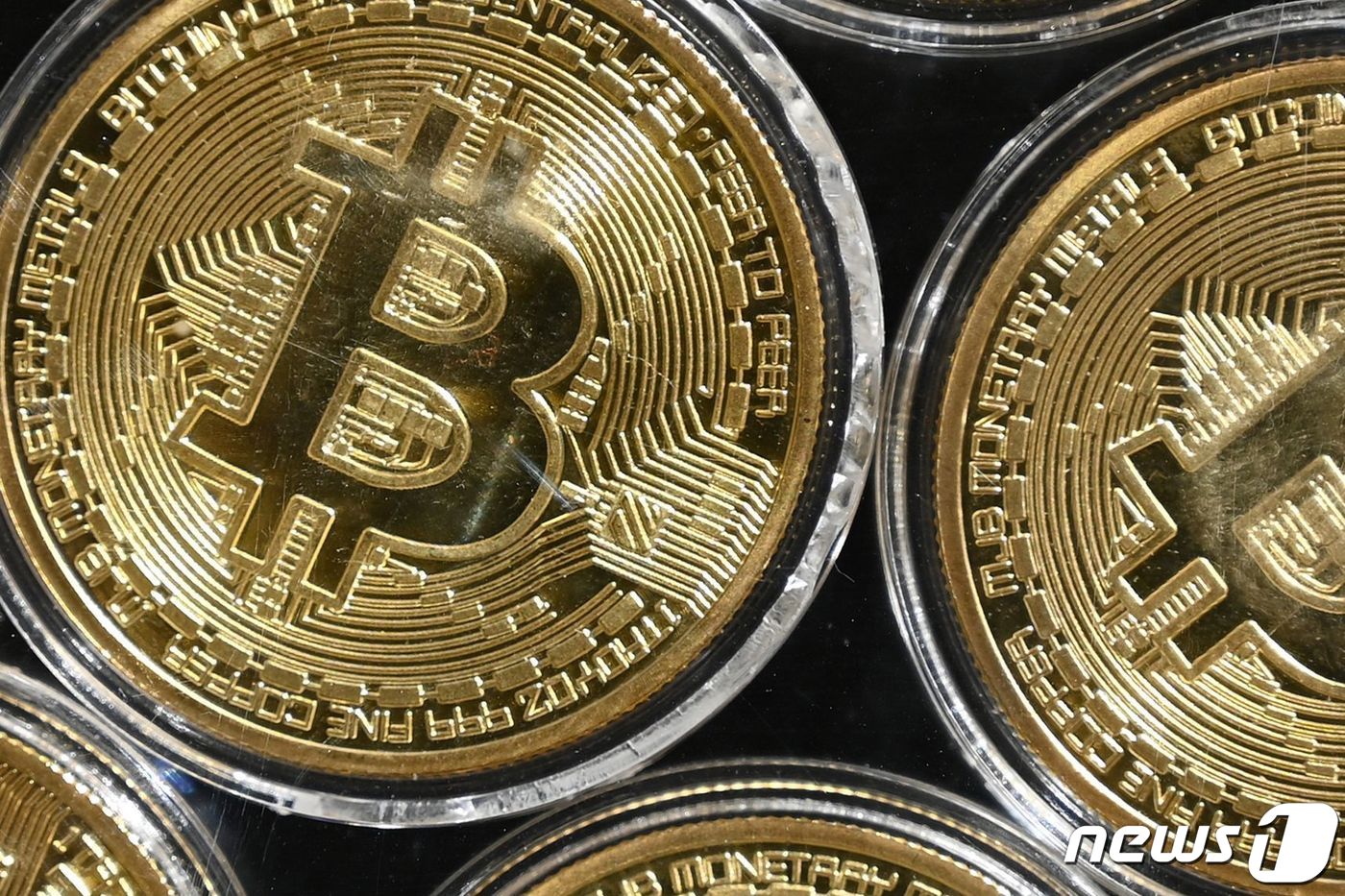 조정장에 움직인 고래들