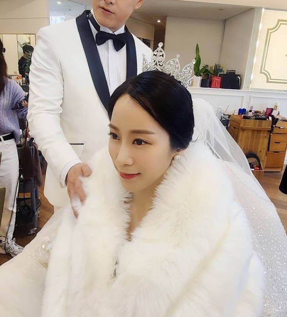 ’21 weeks of pregnancy’ Jo Min-ah “After the wedding ceremony, he finally passed out after the wedding ceremony…continues vomiting”