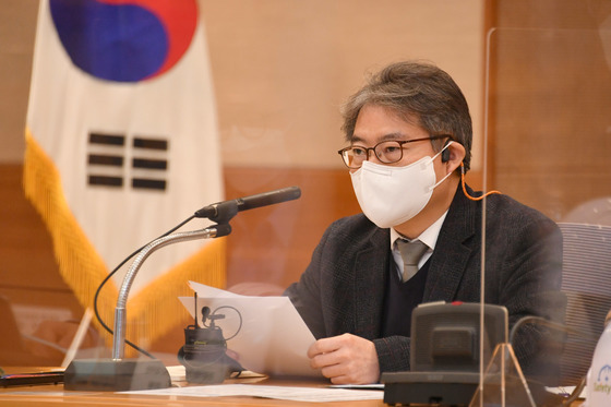 신보 이사장에 기재부 출신 강승준 서울과학기술대 대외국제부총장