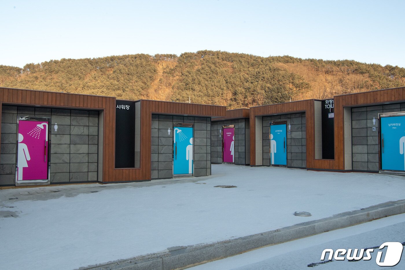 본문 이미지 - 강원 양구 동면 팔랑리 ‘곰취 향 가득한 팔랑골 캠핑장’.(양구군 제공) 2021.2.24./뉴스1 ⓒ 뉴스1