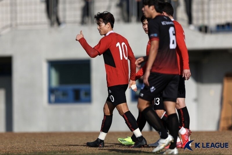 본문 이미지 - FC 서울이 지난 시즌의 아쉬움을 뒤로 하고 반등을 예고하고 있다.(한국프로축구연맹 제공)@ 뉴스1