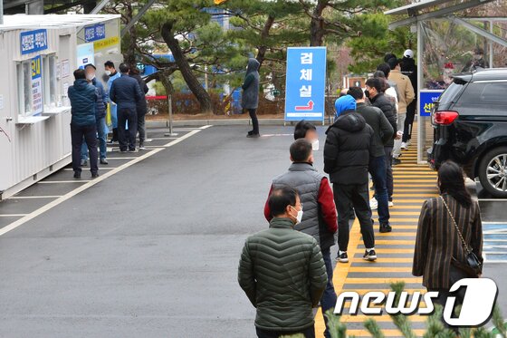 의성·포항·경산·영천서 13명 신규 확진…경북 닷새 만에 두 자릿수 - 뉴스1