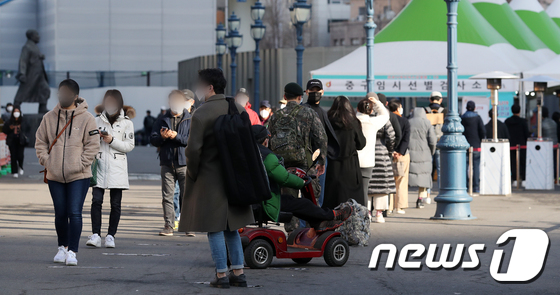 서울 은평구 추가 확진 자 7 명… 5 명 병동 연락