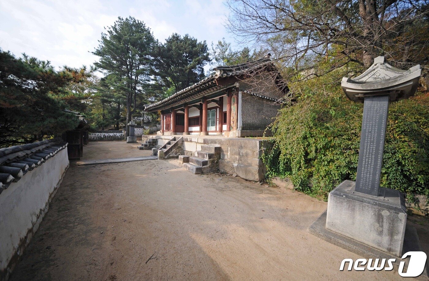 본문 이미지 - 숭양서원 가장 뒤쪽에 자리 잡은 사당 전경. (미디어한국학 제공) 2021.02.06.ⓒ 뉴스1