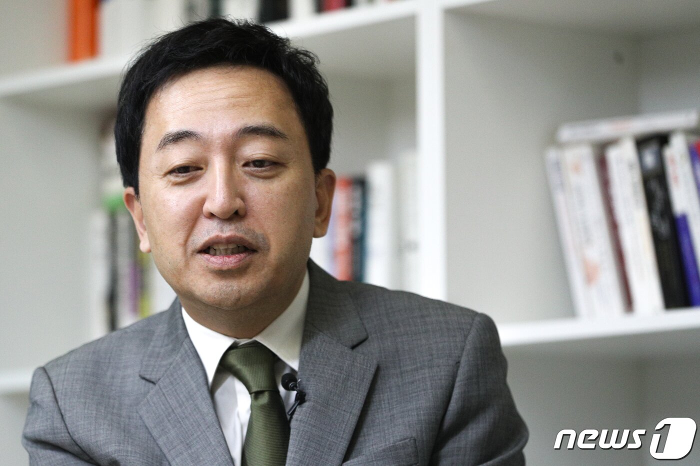 본문 이미지 - 서울시장 보궐선거에 출마한 금태섭 전 더불어민주당 의원이 9일 서울 용산구의 한 사무실에서 뉴스1과 인터뷰를 하고 있다. 2021.2.9/뉴스1 ⓒ News1 성동훈 기자