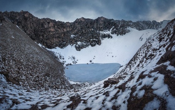 5000m Himalayan Lake Mystery Full of Skeletons