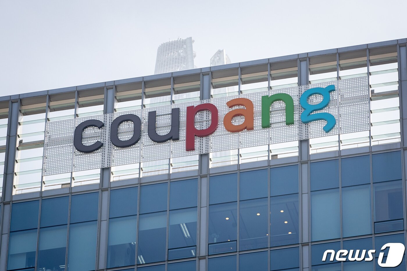본문 이미지 - 서울 송파구 쿠팡 본사 모습. 이ⓒ News1 유승관 기자