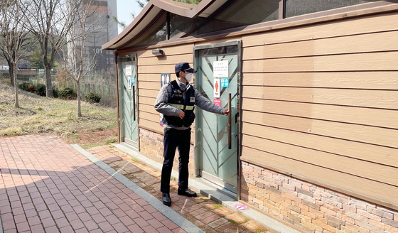 [단독] 전국 공중화장실 6만곳, 네카오 지도서 찾는다…법 개정 추진
