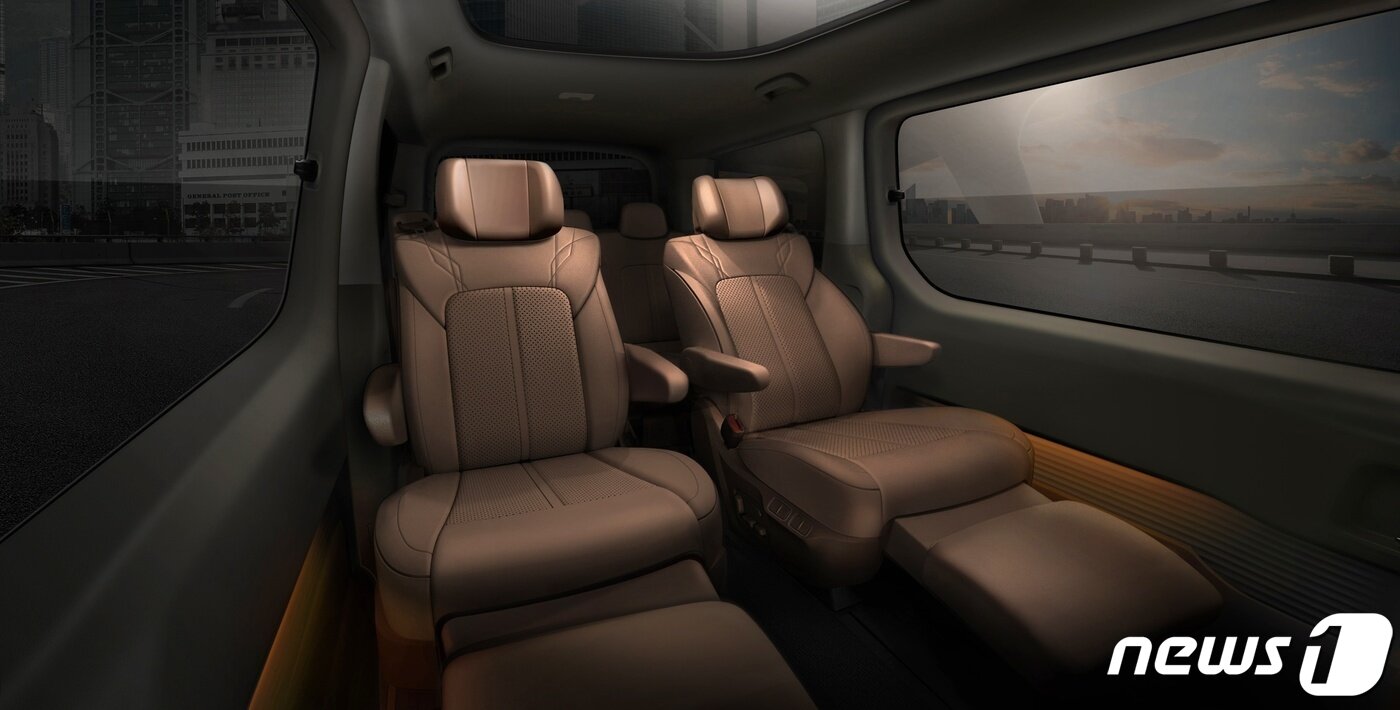 본문 이미지 - 현대자동차가 18일 새로운 MPV(다목적 차량) 프리미엄 크루저(cruiser) ‘스타리아’의 내∙외장 이미지를 세계 최초로 공개했다. (현대차 제공) 2021.3.18/뉴스1