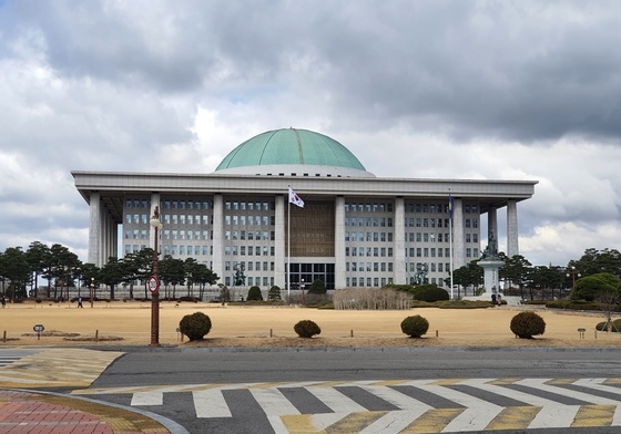 국회 퇴직자 '쿠팡행' 최다…취업심사도 사실상 '전원 통과'
