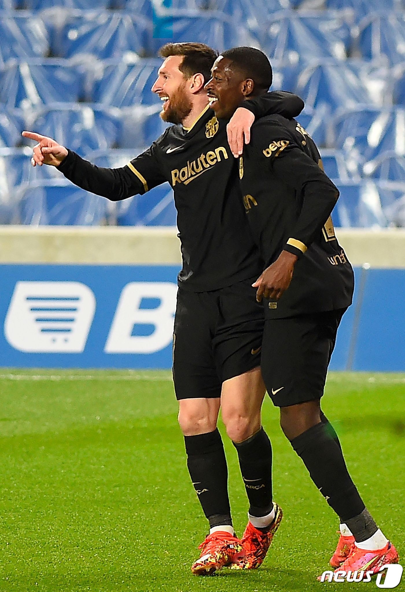 (산세바스티안 AFP=뉴스1) 우동명 기자 = FC바르셀로나의 리오넬 메시가 21일(현지시간) 스페인 산세바스티안의 레알레 아레나에서 열린 프리메라리가 레알 소시에다드와 경기서 골 …