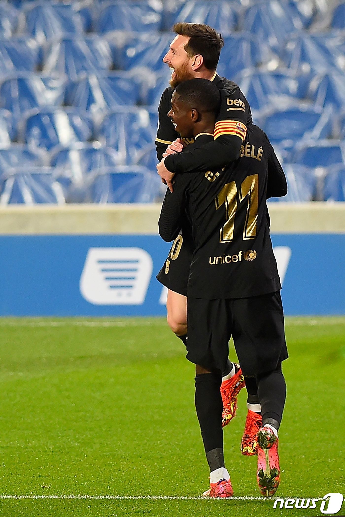 (산세바스티안 AFP=뉴스1) 우동명 기자 = FC바르셀로나의 리오넬 메시가 21일(현지시간) 스페인 산세바스티안의 레알레 아레나에서 열린 프리메라리가 레알 소시에다드와 경기서 골 …