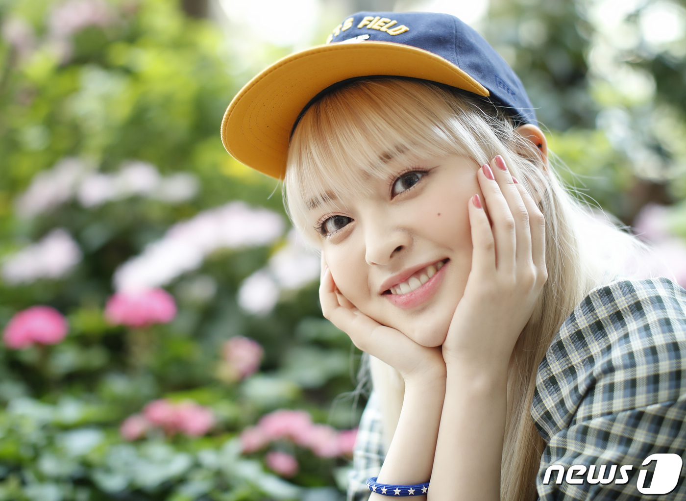 루나솔라 유우리, 미모가 어쩜이래 - 뉴스1