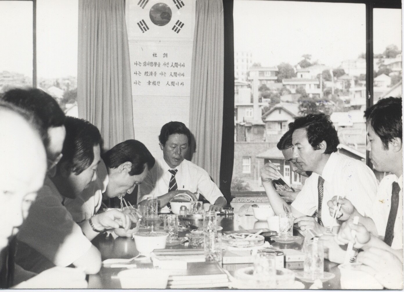 본문 이미지 - 신춘호 회장 젊은 시절ⓒ 뉴스1