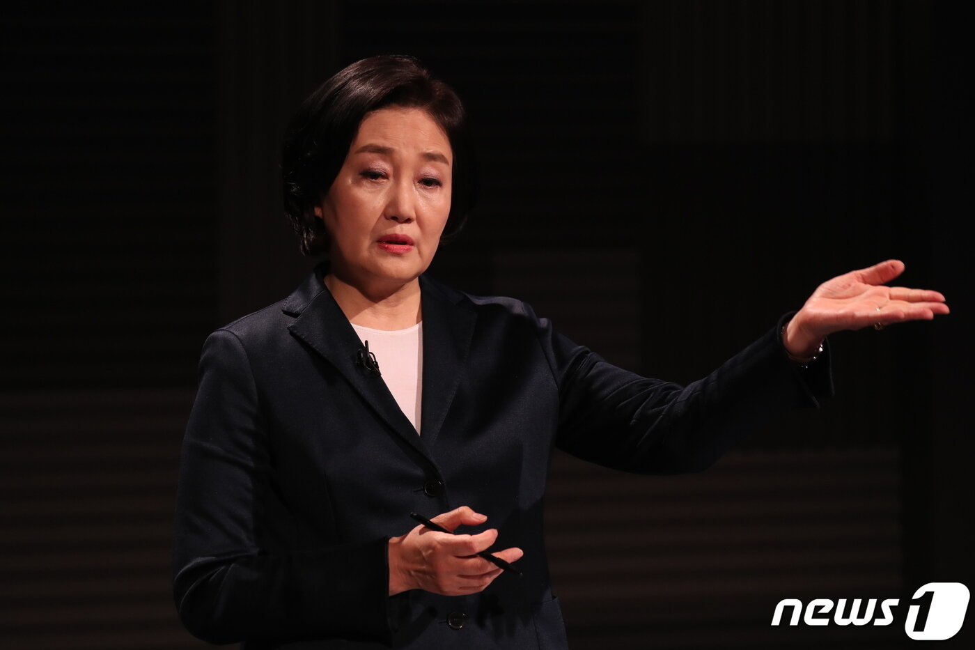 본문 이미지 - 박영선 더불어민주당 후보가 29일 밤 서울 상암동 MBC에서 열린 MBC 100분 토론 서울시장 보궐선거 후보자 토론회에 참석해 발언하고 있다. 2021.3.29/뉴스1 ⓒ News1 국회사진취재단