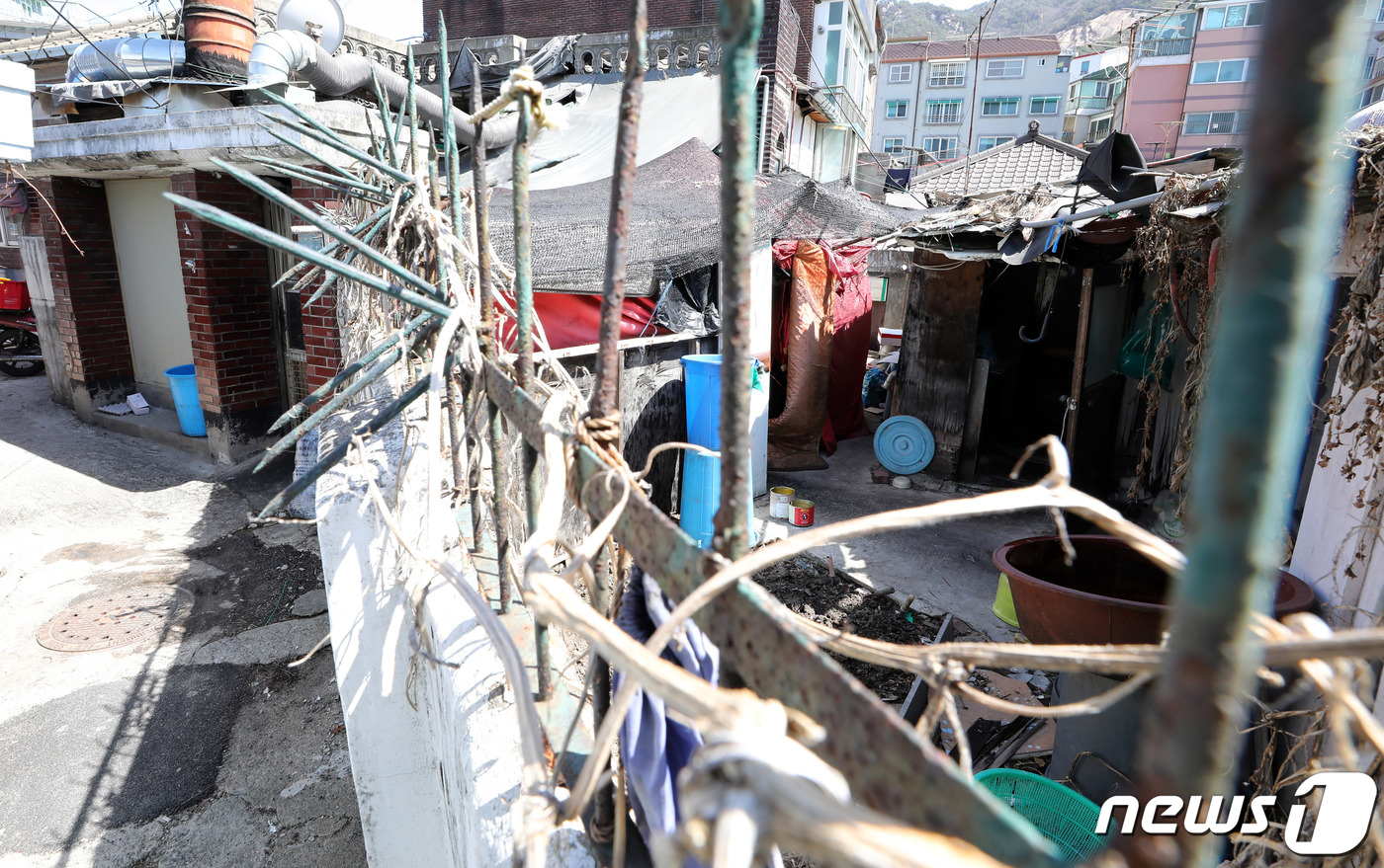 (서울=뉴스1) 박정호 기자 = 30일 오후 공공재개발 시범사업 2차 후보지로 선정된 서울 노원구 상계3구역이 낙후된 모습을 보이고 있다.정부는 서울에 총 2만가구를 추가 공급할 …