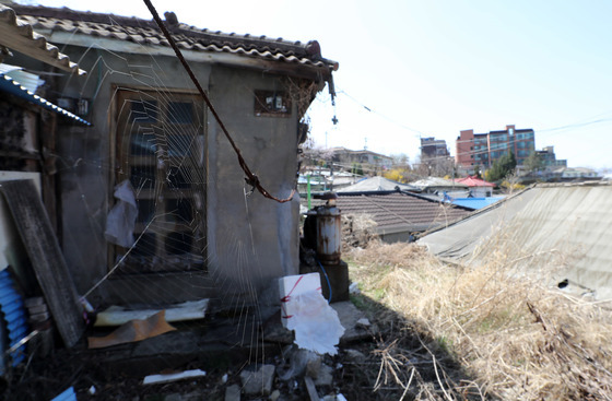 빈집 철거 신청, 온라인으로 간편히…농식품부·국토부, 온라인 신청 도입