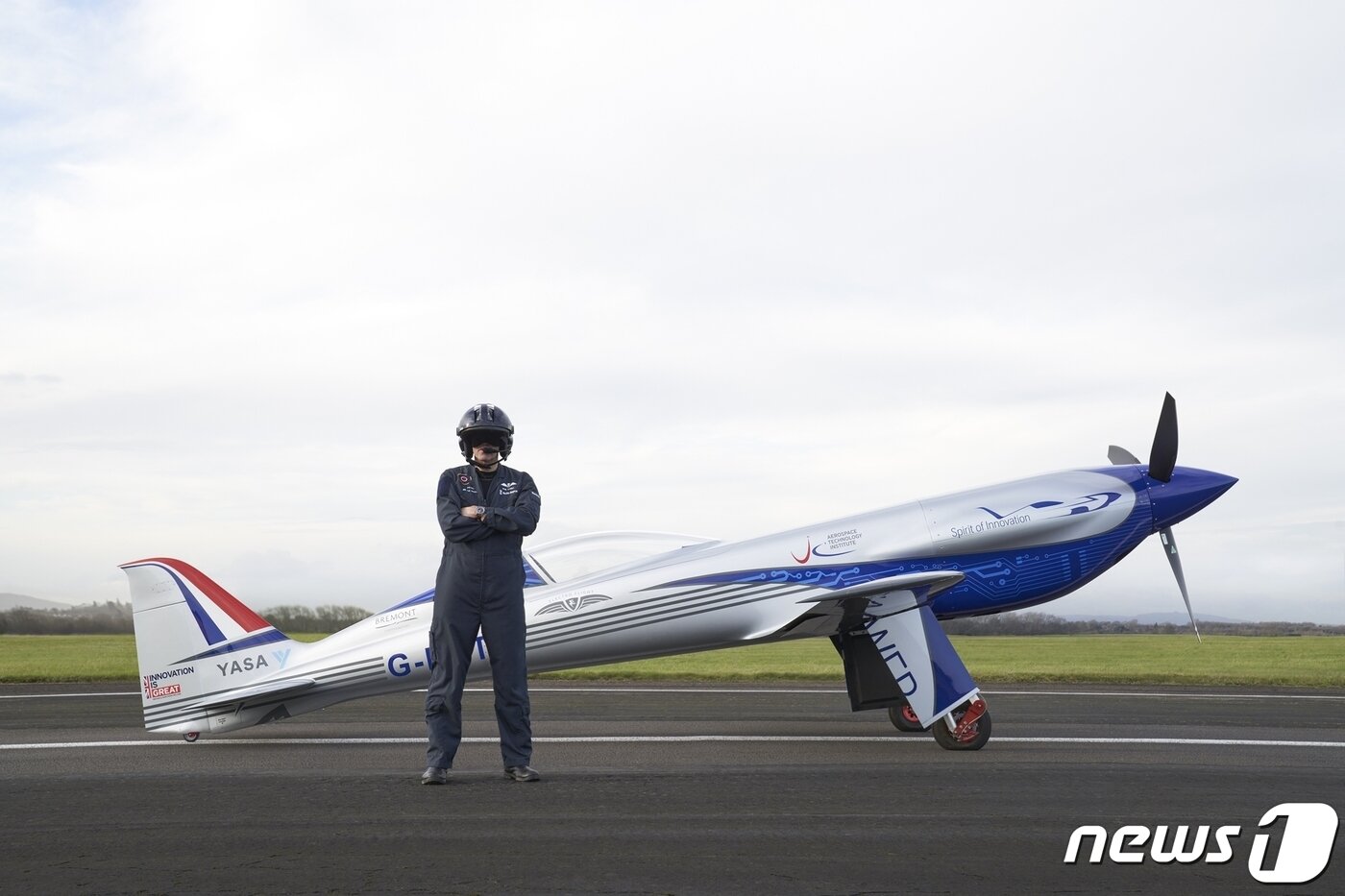 본문 이미지 - 롤스로이스 '스피릿 오브 이노베이션'(Spirit of Innovation)ⓒ 뉴스1