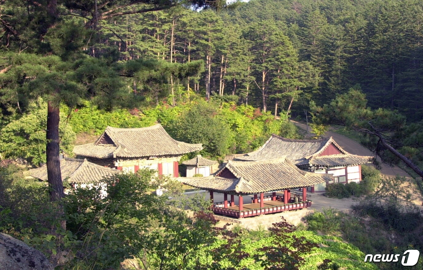본문 이미지 - 칠보산 기슭에 있는 발해의 사찰 개심사 전경 (미디어한국학 제공) 2021.03.06.ⓒ 뉴스1