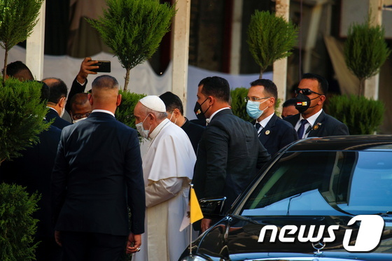 프란치스코 교황 ”이라크 방문 일정 시작 (보완)