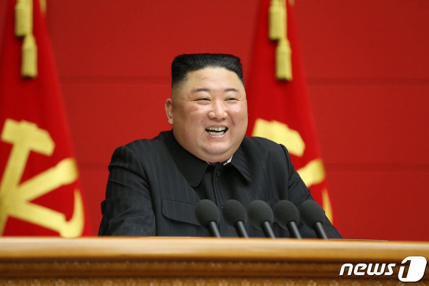 본문 이미지 - (평양 노동신문=뉴스1) = 김정은 북한 조선노동당 총비서 [국내에서만 사용가능. 재배포 금지. DB 금지. For Use Only in the Republic of Korea. Redistribution Prohibited] rodongphoto@news1.kr