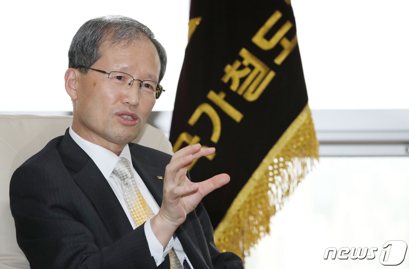 본문 이미지 - 김한영 국가철도공단 이사장. (자료사진) 2021.4.1/뉴스1 ⓒ News1 김기태 기자