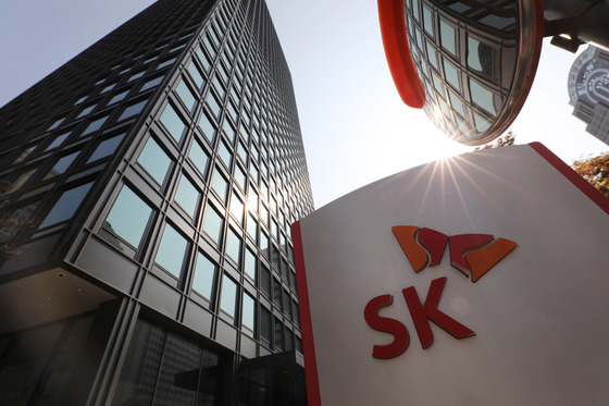 "합치고 팔고" SK 리밸런싱 다시 속도…SK이노베이션 '엄마 품' 역할