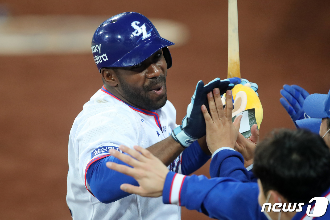 (대구=뉴스1) 공정식 기자 = 15일 오후 대구 삼성라이온즈파크에서 열린 '2021 프로야구 신한은행 SOL KBO리그' 삼성 라이온즈와 한화 이글스의 경기, 6회말 무사 상황 …