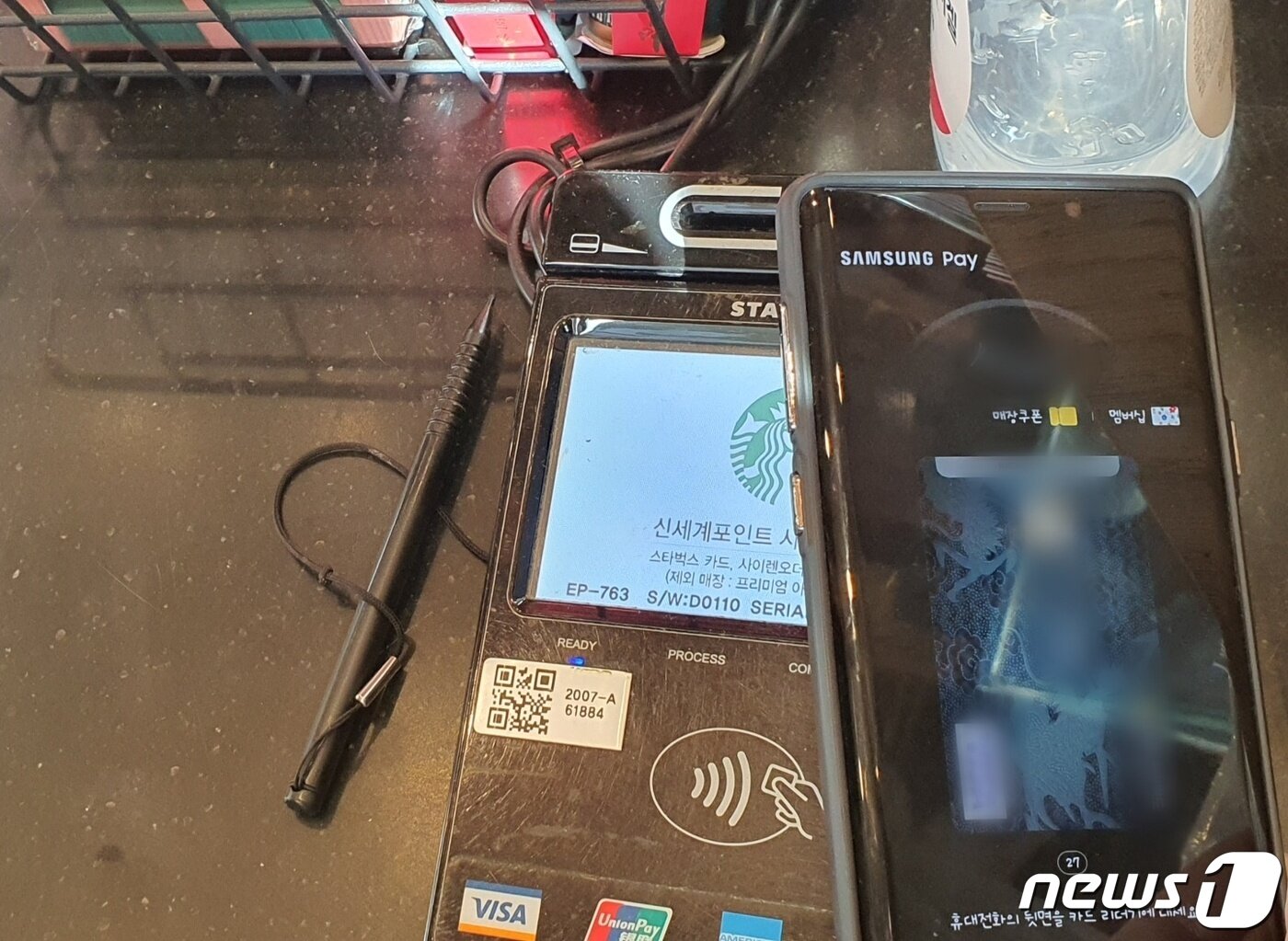 본문 이미지 - 애플페이가 들어오기 전에는 국내 시장에서 삼성페이가 없는 불편함을 이기기는 쉽지 않아보인다. 2021.04.17./뉴스1 ⓒ News1 김정현 기자