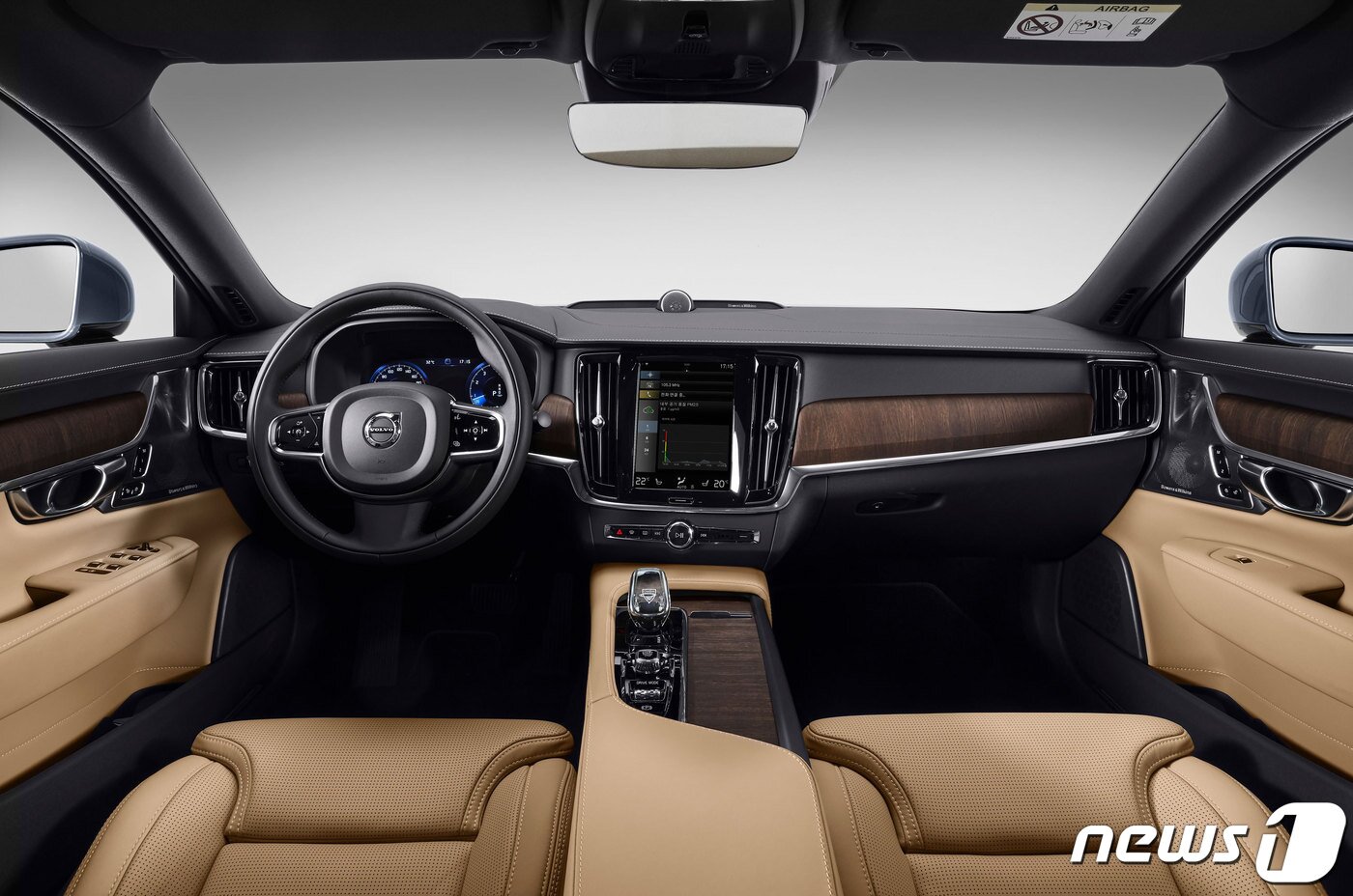 본문 이미지 - S90 B6 AWD 인스크립션 실내(사진제공=볼보코리아) ⓒ 뉴스1
