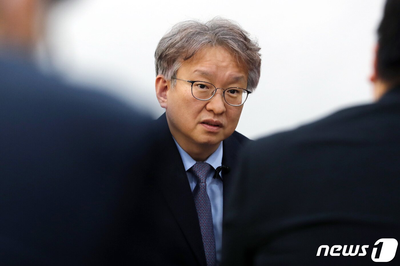 본문 이미지 - 권칠승 중소벤처기업부 장관이 22일 서울 영등포구 중기부 서울영상회의실에서 뉴스1과 인터뷰를 하고 있다.  ⓒ News1 이동해 기자