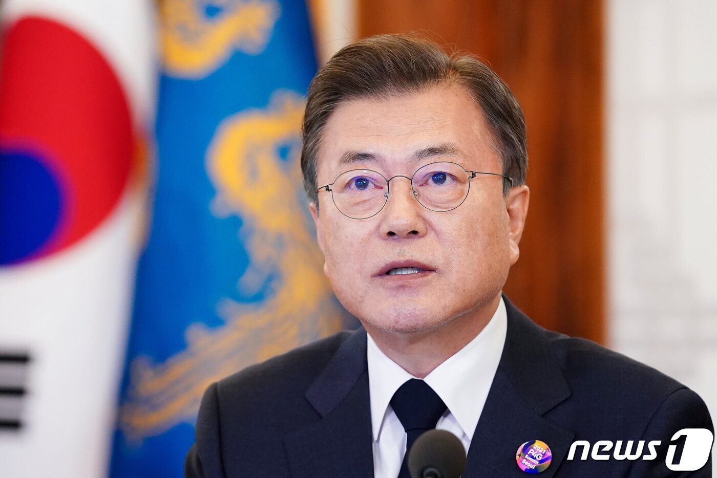 본문 이미지 - 문재인 대통령이 22일 청와대 상춘재에서 화상으로 열린 기후정상회의에 참석해 발언하고 있다. 2021.4.22/뉴스1 ⓒ News1 유승관 기자