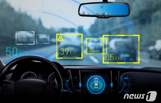 "차 10대 중 4대는 인터넷 연결"…TS, 자동차 해킹 막는 보안 인증