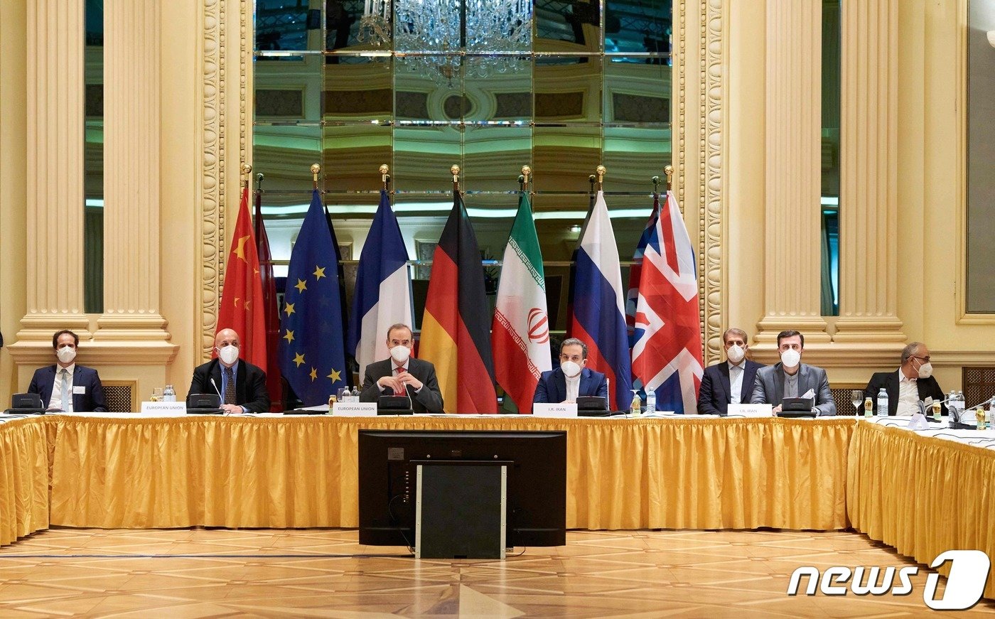 본문 이미지 - 지난해 4월 6일 오스트리아 빈의 그랜드 호텔에서 시작된 이란 핵합의 복원 회담은 막판 조율 실패로 교착상태에 접어들었다.  ⓒ AFP=뉴스1 ⓒ News1 우동명 기자