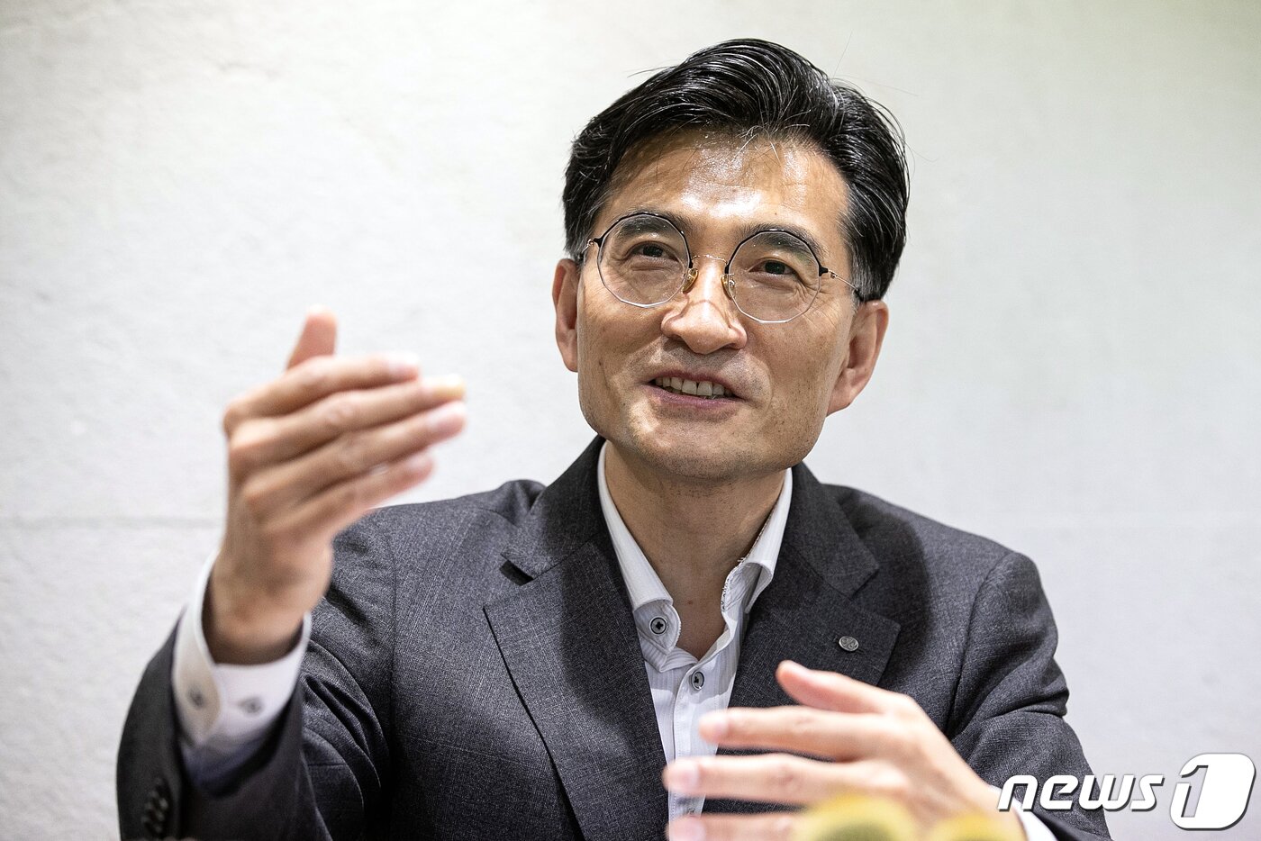 본문 이미지 - 9일 오전 서울 송파구 유한킴벌리에서 진재승 유한킴벌리 대표이사가 뉴스1과 인터뷰하고 있다. 2021.4.9/뉴스1 ⓒ News1 이승배 기자