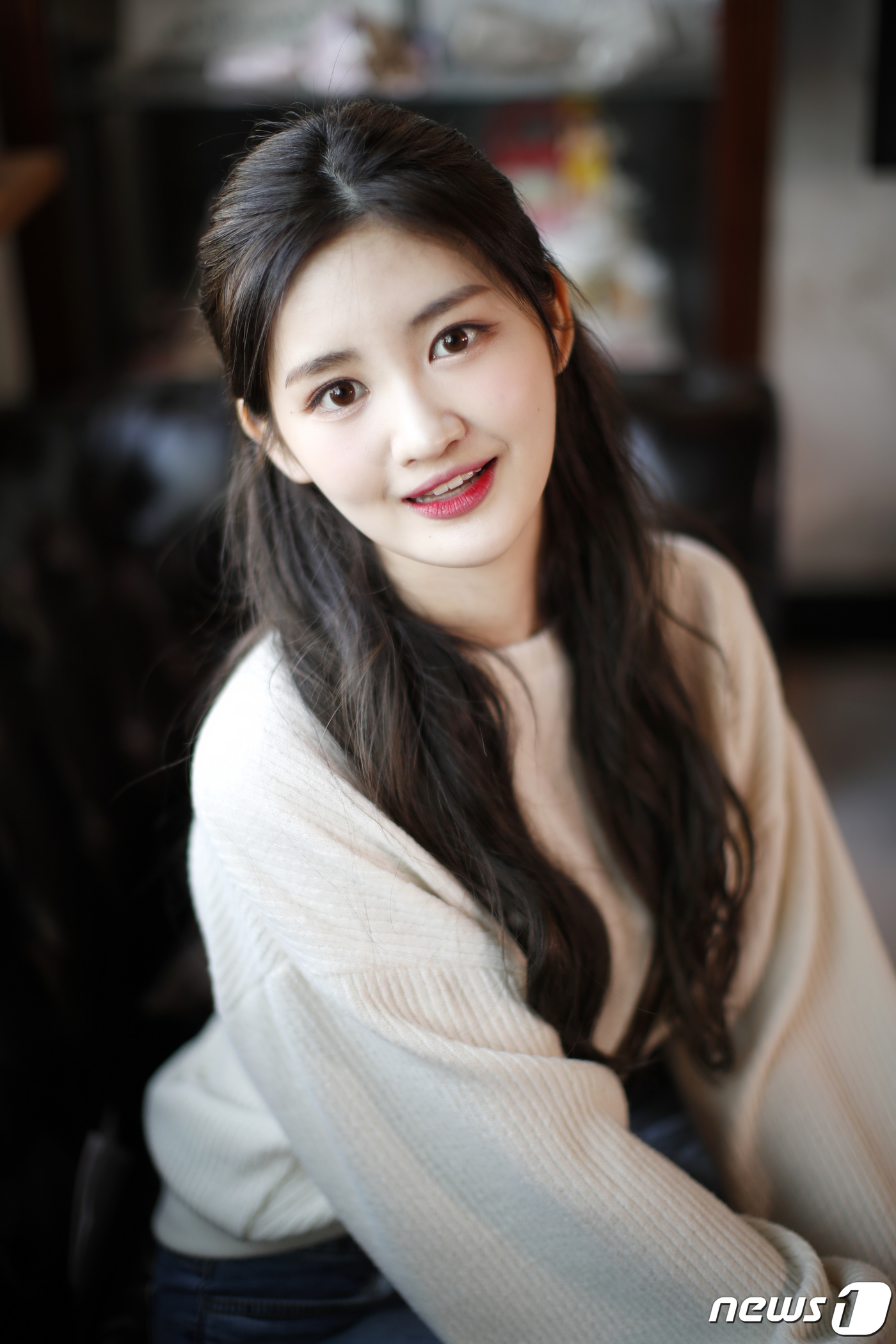 (서울=뉴스1) 권현진 기자 = 걸그룹 세러데이(SATURDAY) 유키가 8일 서울 동작구 SD엔터테인먼트 사옥에서 열린 뉴스1과의 인터뷰에 앞서 포즈를 취하고 있다. 2021.4 …